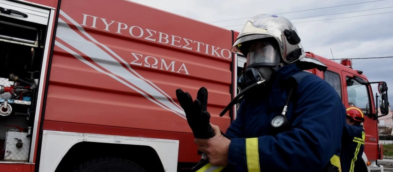 Φωτιά στην Αίγινα - 24 πυροσβέστες στο σημείο (upd)